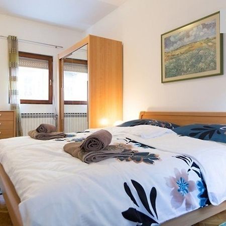 Apartment Atrium Plaza Загреб Стая снимка