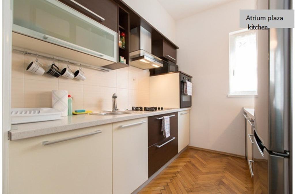 Apartment Atrium Plaza Загреб Стая снимка